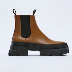 ZARA BROWN LOW HEELED TEXTURED LUG SOLE ANKLE BOOTS